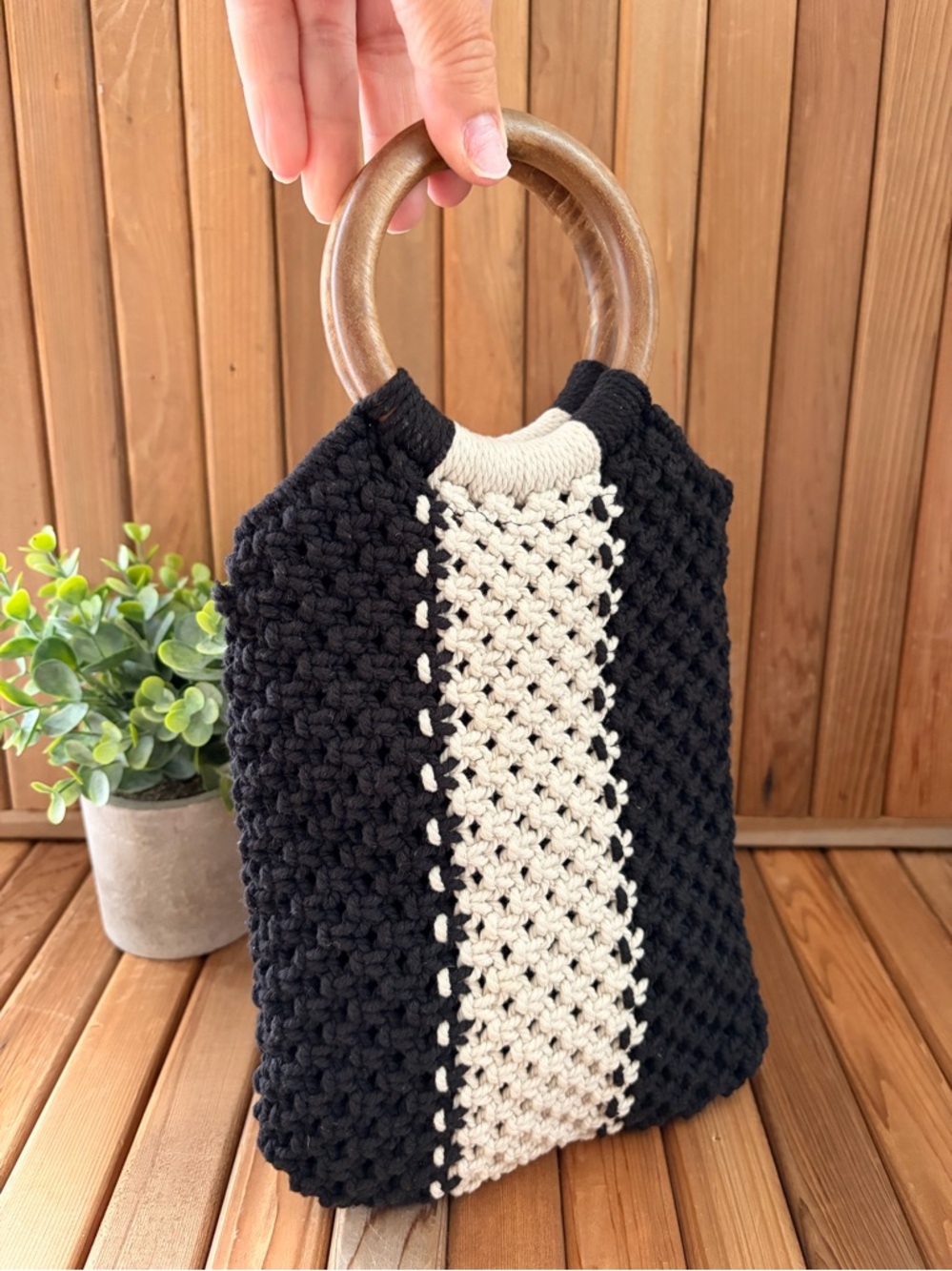 Laude the Label Boho Black & White Crocheted Pocket Bag w Acacia Wooden Handles